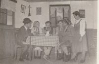 1949 fotos von holzinger